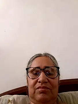  candi online show from 04-23-26, 01:35