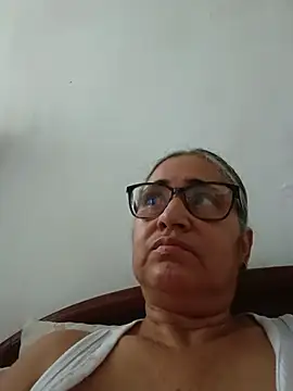  candi online show from 06-19-26, 11:58