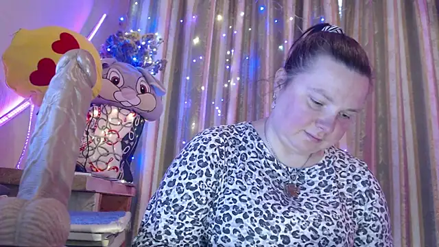 amorelara online show from 04-22-26, 10:17