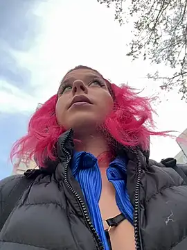 RiriRoseey online show from 01-30-25, 08:32