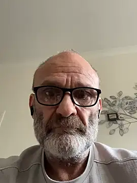 Snapshot of Shyboy817 chatting on 03-03-26, 03:51 Shyboy817 online show from 03-03-26, 03:51