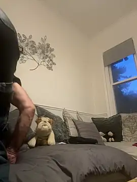 Snapshot of Shyboy817 chatting on 03-22-26, 06:44 Shyboy817 online show from 03-22-26, 06:44