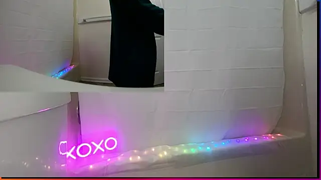 Snapshot of AriellaTaylor chatting on 12-04-24, 09:07 AriellaTaylor online show from 12-04-24, 09:07