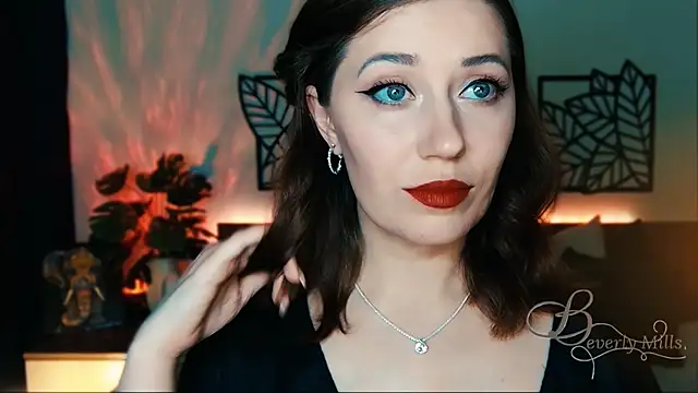 Snapshot of MissBeverlyMills chatting on 02-01-25, 07:34 MissBeverlyMills online show from 02-01-25, 07:34