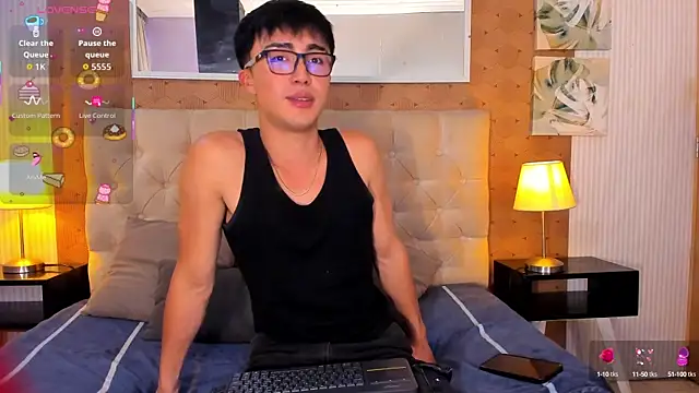 Snapshot of santi-fabulous chatting on 09-29-25, 08:24 santi-fabulous online show from 09-29-25, 08:24