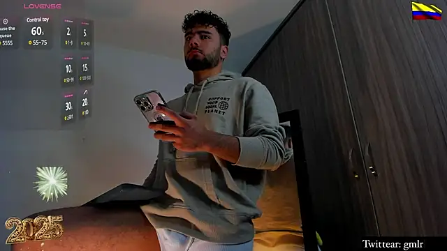 Snapshot of caprywilliams chatting on 12-31-24, 12:43 caprywilliams online show from 12-31-24, 12:43