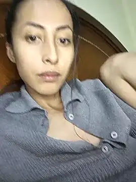 Anahi cake online show from 03-01-25, 01:00