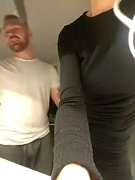 Snapshot of m_married chatting on 12-21-24, 04:41 m married online show from 12-21-24, 04:41