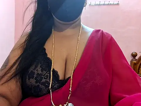 Snapshot of Pallavi-sri chatting on 10-13-25, 09:31 Pallavi-sri online show from 10-13-25, 09:31