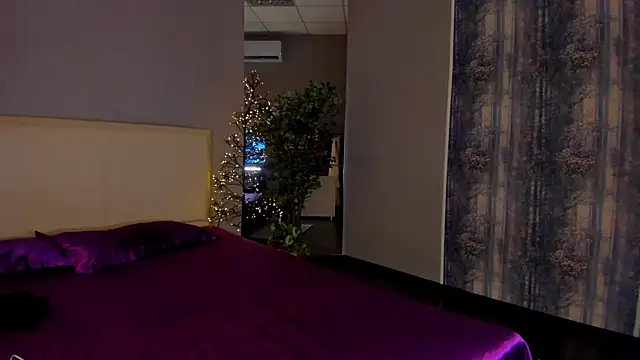 SelenaaSky online show from 01-09-25, 06:59