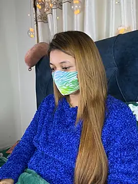 Snapshot of Jen_jennyy1 chatting on 12-31-24, 01:04 Jen jennyy1 online show from 12-31-24, 01:04