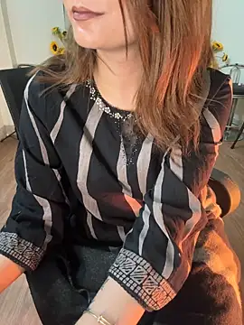 Snapshot of Jen_jennyy1 chatting on 03-09-25, 02:43 Jen jennyy1 online show from 03-09-25, 02:43