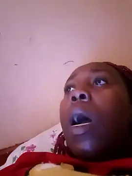 Snapshot of Swit_virgin22 chatting on 11-12-25, 08:37 Swit virgin22 online show from 11-12-25, 08:37