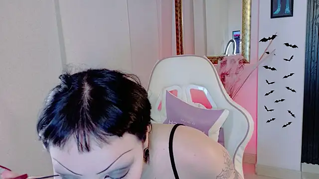 Snapshot of Madison_Jackson chatting on 04-25-26, 07:44 Madison Jackson online show from 04-25-26, 07:44