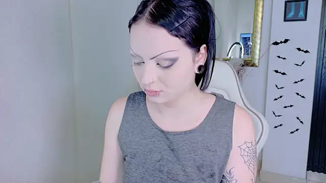 Snapshot of Madison_Jackson chatting on 05-14-26, 06:58 Madison Jackson online show from 05-14-26, 06:58