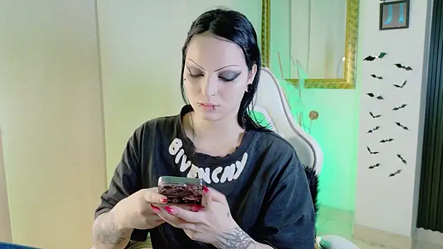 Madison Jackson online show from 08-03-26, 08:12