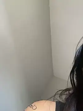 Julinhasz online show from 04-23-26, 06:32