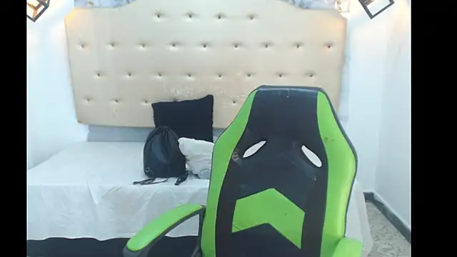 Kathiasaints online show from 04-12-26, 09:09