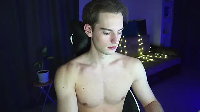 Litmate online show from 12-18-25, 02:06