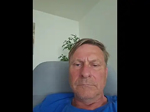 johnnym1 online show from 05-24-26, 09:14