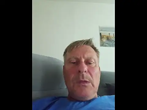 johnnym1 online show from 06-10-26, 10:03