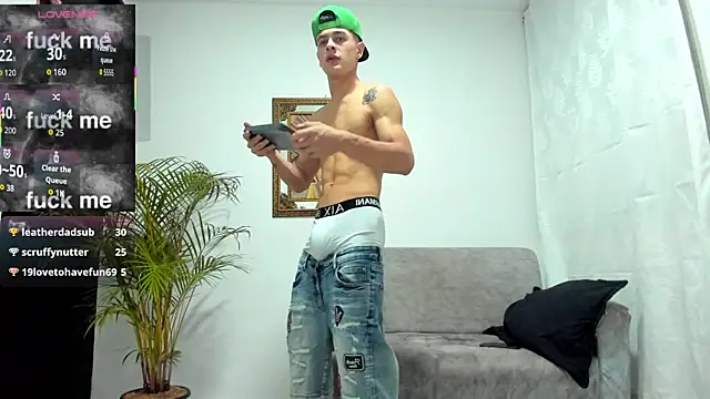 JuniorMorris  online show from 11-19-25, 11:16