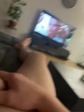 moi seul online show from 12-08-24, 09:19