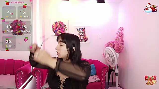 Miss dolly  online show from 11-20-25, 12:27