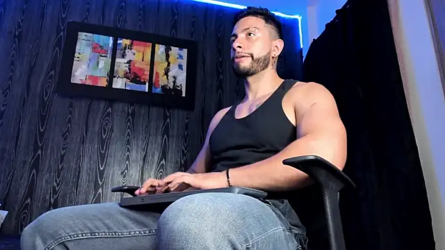 Snapshot of Mark_Buffet02 chatting on 02-17-25, 09:52 Mark Buffet02 online show from 02-17-25, 09:52