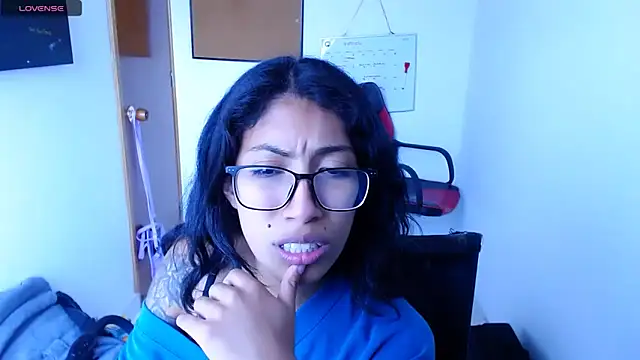 Snapshot of sofia_rosse4 chatting on 02-05-26, 07:07 sofia rosse4 online show from 02-05-26, 07:07