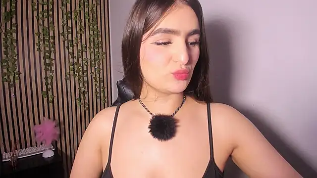 sofia 44 online show from 06-24-26, 04:17