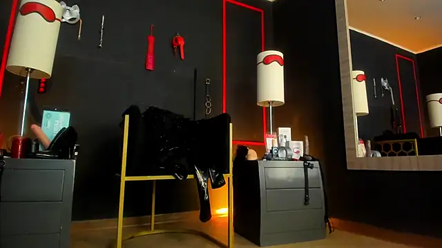 CharlotteScotte online show from 11-14-25, 12:26