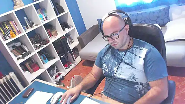 ravingr4d4 online show from 10-08-25, 09:51