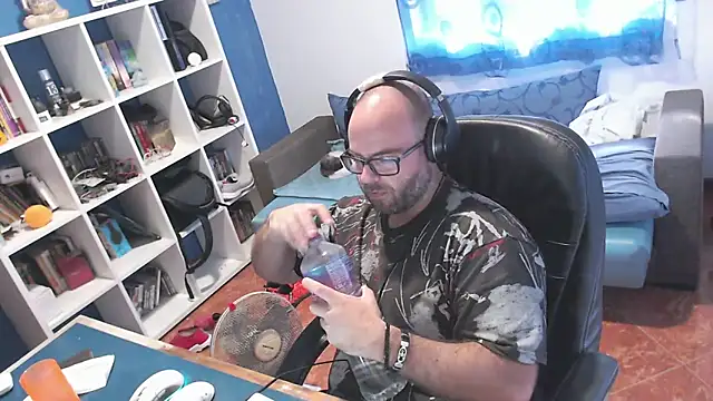 ravingr4d4 online show from 10-22-25, 10:26