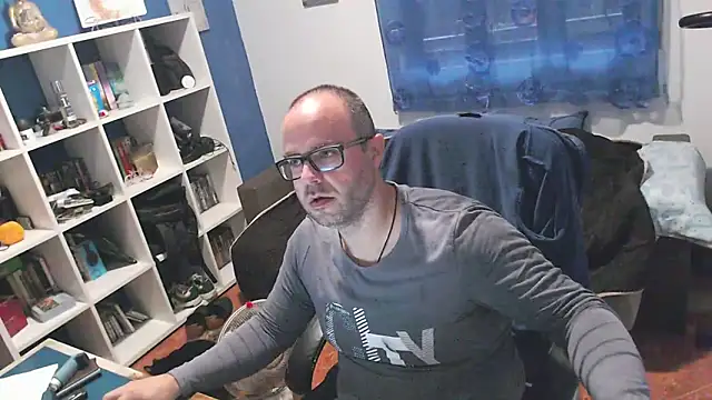 ravingr4d4 online show from 11-05-25, 09:09