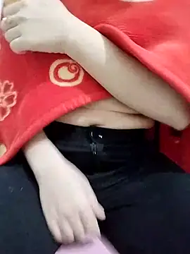 SweetGirl2k2 online show from 03-12-25, 07:57