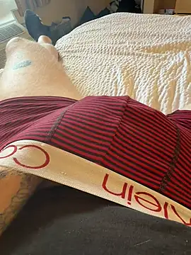 Tylerx9 online show from 04-27-26, 11:58