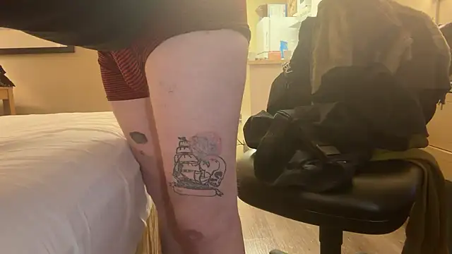 Tylerx9 online show from 04-28-26, 10:09