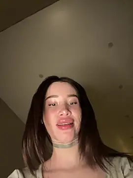 Yunasi online show from 12-22-25, 01:19