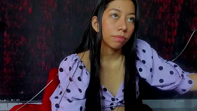 Snapshot of sexylaurita chatting on 12-27-24, 12:12 sexylaurita online show from 12-27-24, 12:12