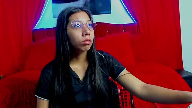 Snapshot of sexylaurita chatting on 01-23-25, 12:09 sexylaurita online show from 01-23-25, 12:09