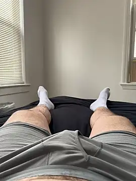 Snapshot of Bigben1573 chatting on 03-17-25, 09:23 Bigben1573 online show from 03-17-25, 09:23