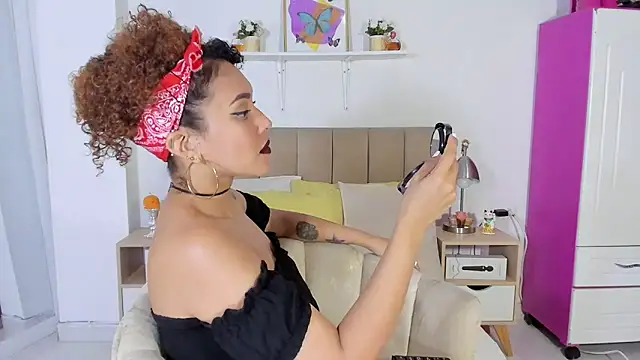 Zoe Gruber online show from 03-21-26, 11:30