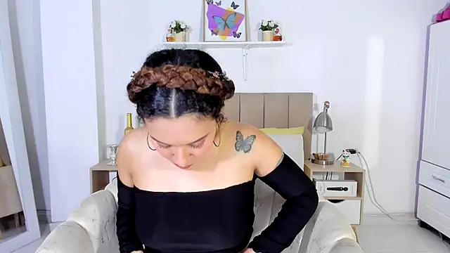 Zoe Gruber online show from 04-23-26, 11:18