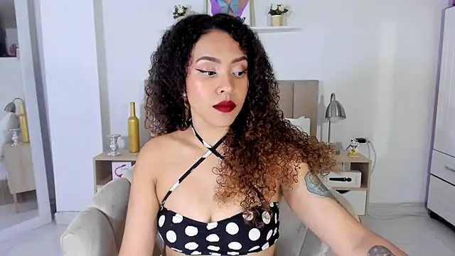 Snapshot of Zoe_Gruber chatting on 05-29-26, 11:58 Zoe Gruber online show from 05-29-26, 11:58