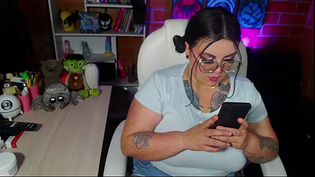 juliette rd online show from 09-26-25, 03:32