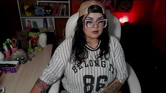 juliette rd online show from 11-21-25, 03:16