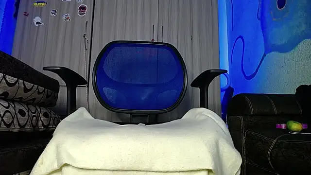 zacwatson  online show from 02-04-25, 06:17