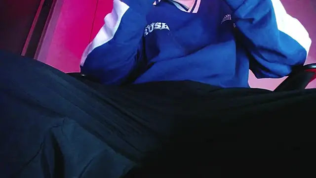 zacwatson  online show from 01-08-26, 04:48