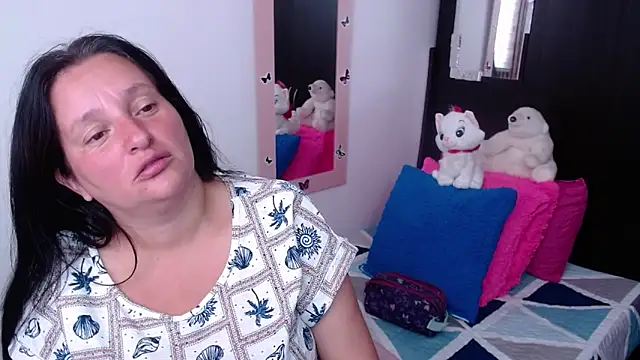 CristialJones  online show from 11-04-25, 01:54